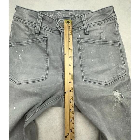 Free People We The Free Jeans Women 28 Gray Denim Paint Splatter Raw Hem Skinny - Picture 7 of 13